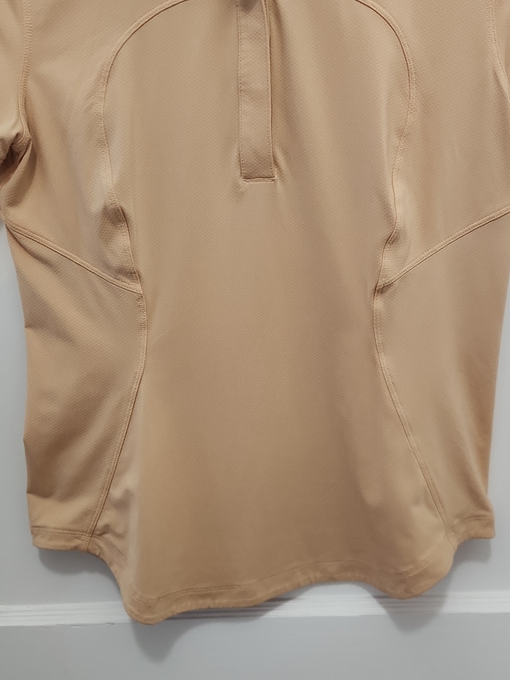 Lululemon Women's Tan Short Sleeve Stretch Polo Shirt Size 6 - Picture 9 of 9